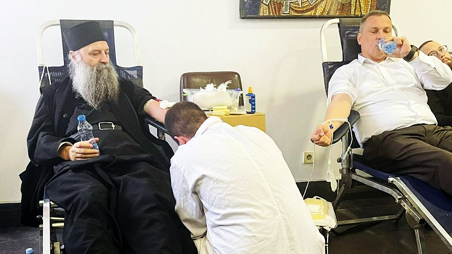 SPC: Patrijarh Porfirije učestvovao u akciji dobrovljnog davanja krvi 1