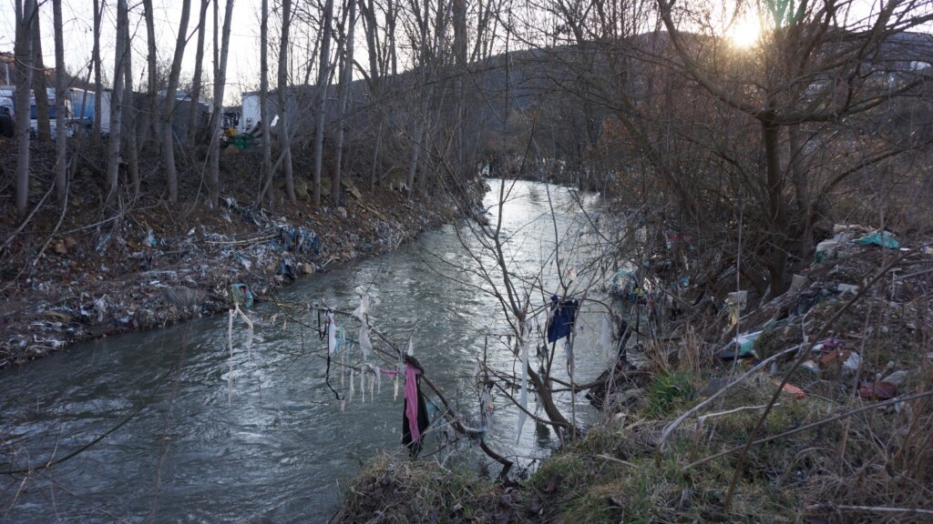 Novopazarska rečna korita deponije smeća 2