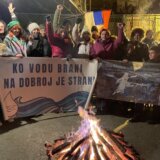 Pravo na vodu: Građani Dadinaca telima brane gradnju mini hidrocentrale 6