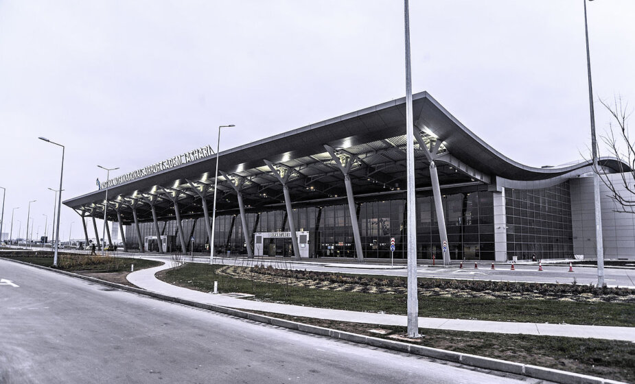 Lažna dojava o bombi na aerodromu Priština 9