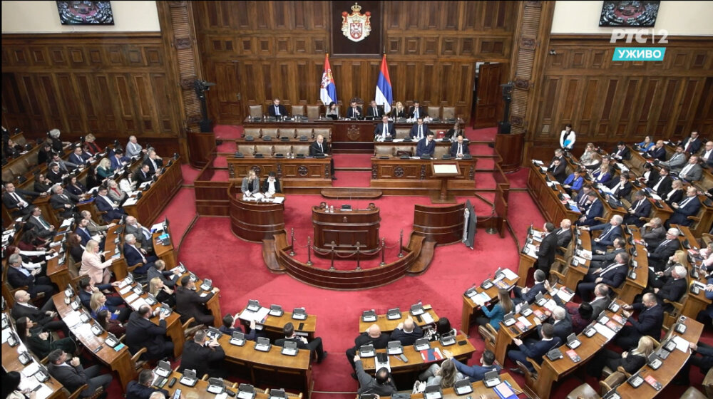 Poslanici Skupštine Srbije usvojili izmene više zakona i potvrdili međudržavne sporazume 1