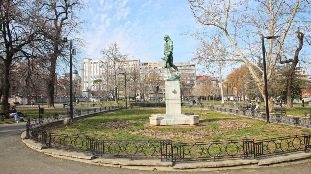 Studentski park, Studentski trg