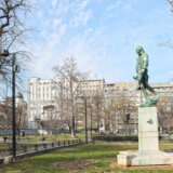 Studentski park, Studentski trg