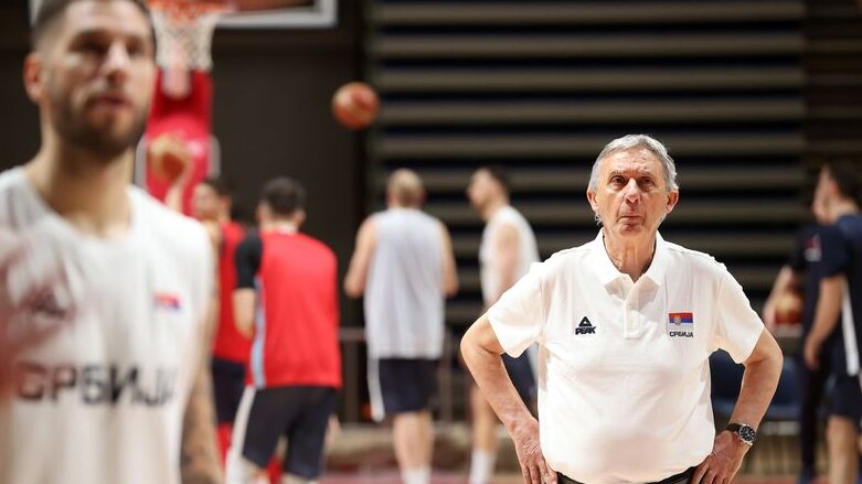 Svetislav Pešić o problemima: "Večiti" neizvesni i za Britaniju, Milutinov i Davidovac samo za Grčku 1