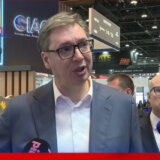 "Ja ću opet da kukam, da budem drama kvin, debil, moron i budala": Vučić tvrdi da Srbiji ništa neće faliti 4