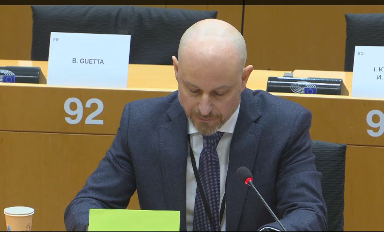 PE në seancën plenare për raportet për Serbinë dhe Kosovën, Bilçik gojarisht paraqiti një amendament për dënimin për krime 2