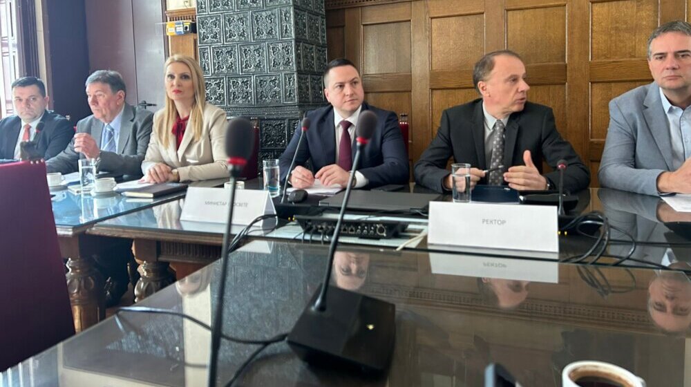 Hoće li državna matura biti odložena: Ministar prosvete održao sastanak sa dekanima beogradskih fakulteta 1