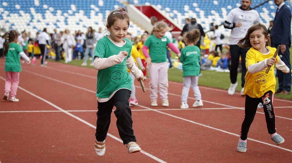 Više od 60 odsto devojčica nema fizičku aktivnost: Institut za ženski sport pokrenuo besplatnu školu 1