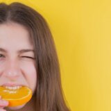 Stomatološkinja otkriva koje navike štete zubima: Mnogi ih svakodnevno primenjuju 12
