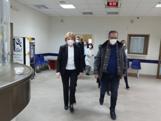 foto, danica grujicic u radnoj poseti ukc 5, foto ukc Ministarka Grujičić u niškom UKC u ličnoj “inspekciji” i bez prisustva medija 2