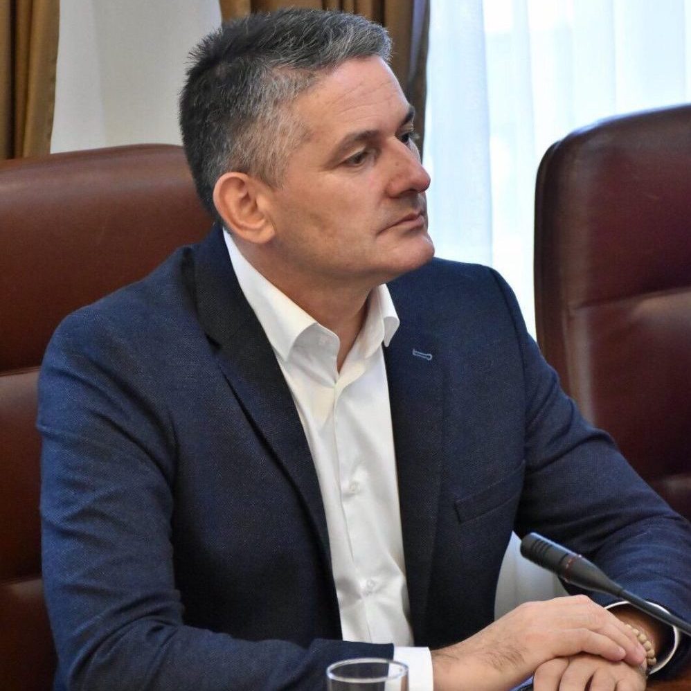 "Bio je nenadležan, sad je nebitan, a majanje je već bilo 1. marta": Zašto (ne)naprednjački Niš nije primetio Vučića? 3