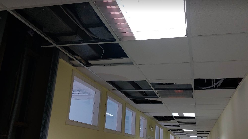 Havarija u Domu zdravlja u Zaječaru, voda uništila ordinacije 4 Havarija u Domu zdravlja u Zaječaru, voda uništila ordinacije 4