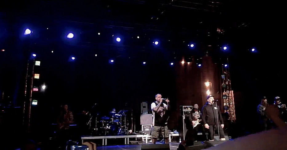 "Srbi i Rusi braća zauvek”: Nakon Beograda, sprečen nastup proukrajinskog benda "Ljapis“ i u Crnoj Gori 1