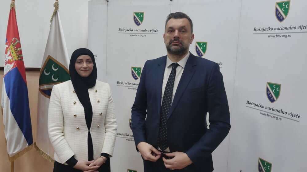 Konaković u Novom Pazaru: Potrebni meseci za rešavanje problema konzulata 1