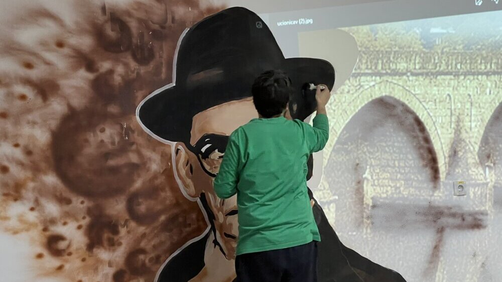 Majdanpek: Andrić i višegradski most na muralu u Tehničkoj školi 3