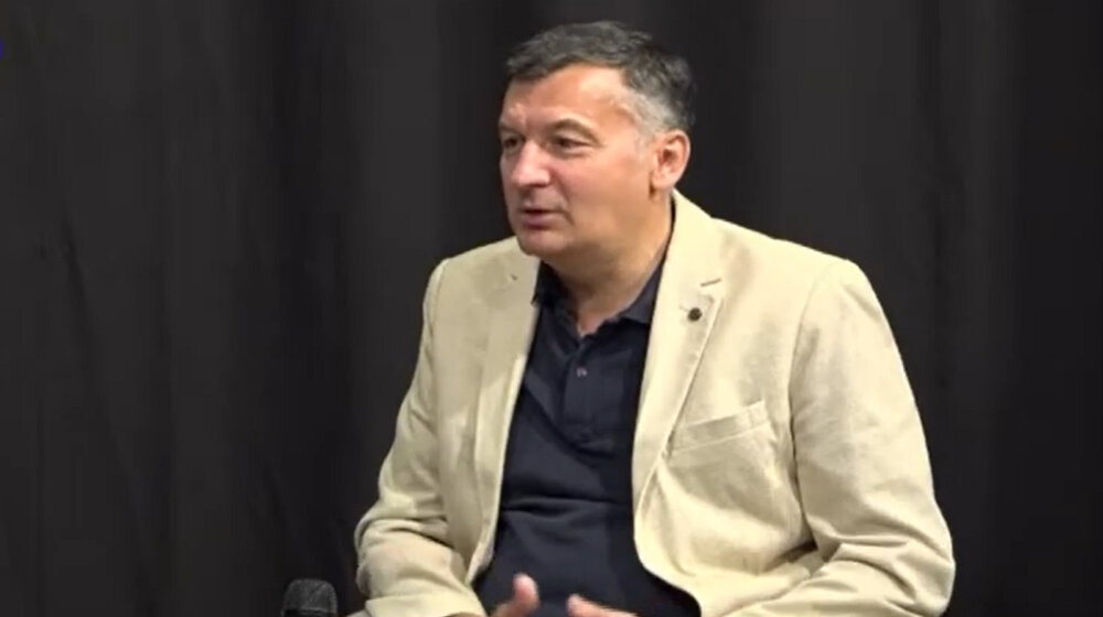 Nagrada „Meša Selimović" Nebojši Lapčeviću za knjigu „Filatelist" 1