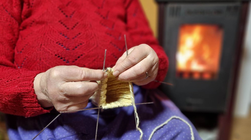 “Ručno smo vlačili vunu, preli i farbali je”: Kako se nekada pravila odeća u Timočkoj krajini 3