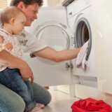 Uz prirodan sastojak od 30 dinara sačuvaćete boju odeće: Samo ovaj začin pomešajte sa praškom 1