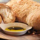 Šta nam govori želja za određenim namirnicama: Ako vam se jede hleb fali vam triptofan, evo zašto je on važan 13