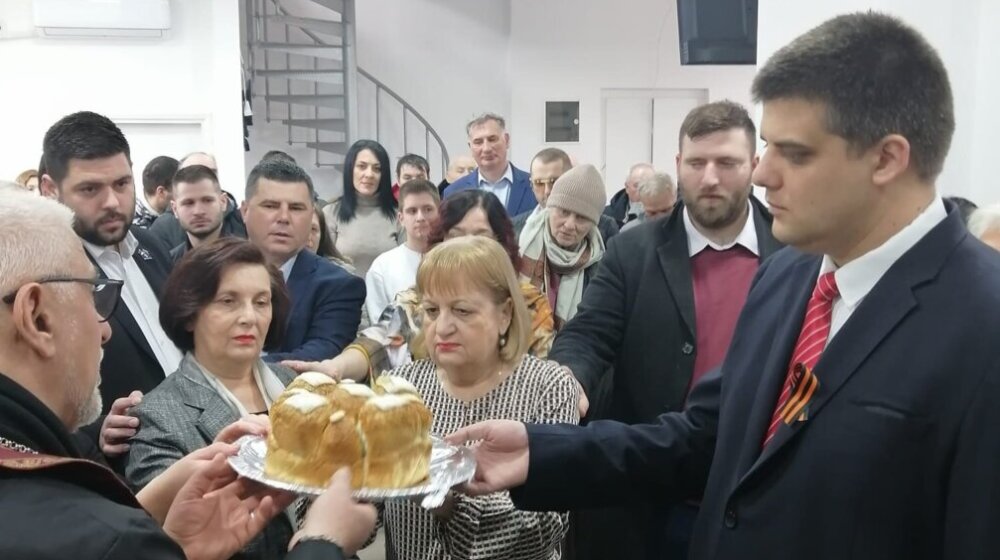 Radikali obeležili stranačku slavu, očekuju vanredne izbore do kraja godine 1