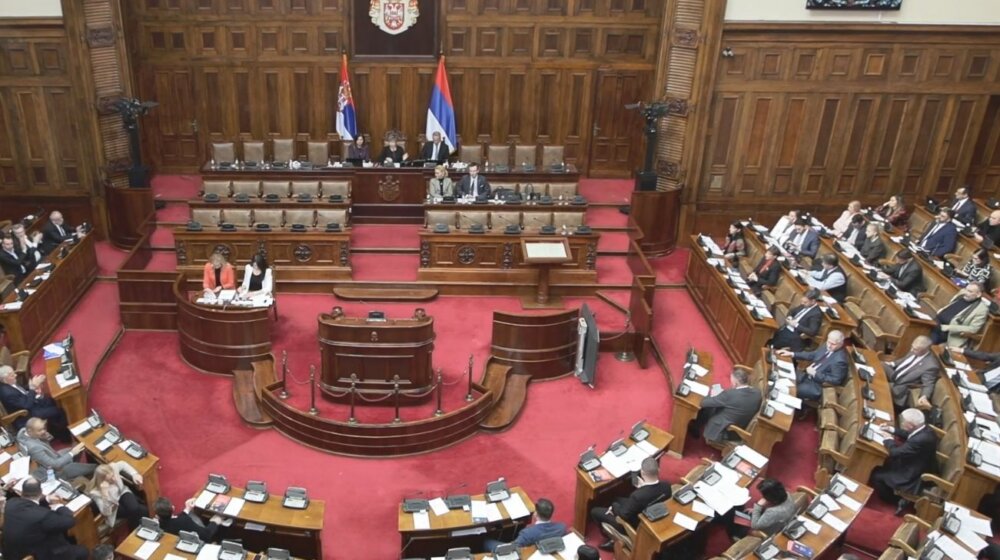 U Skupštini o koaliciji SPS-a i SNS-a i novim izborima 1