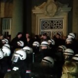 Pretnje, pozivanje Vučića da da ostavku, podrška Rusima: U Beogradu održan protest Narodnih patrola 26