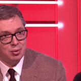 Vučić o mleku: Ne idem nikad u prodavnicu, ali mi je posao da znam cene 8