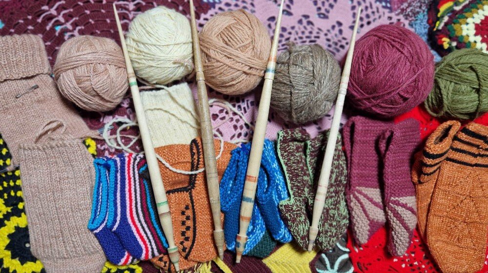 “Ručno smo vlačili vunu, preli i farbali je”: Kako se nekada pravila odeća u Timočkoj krajini 1