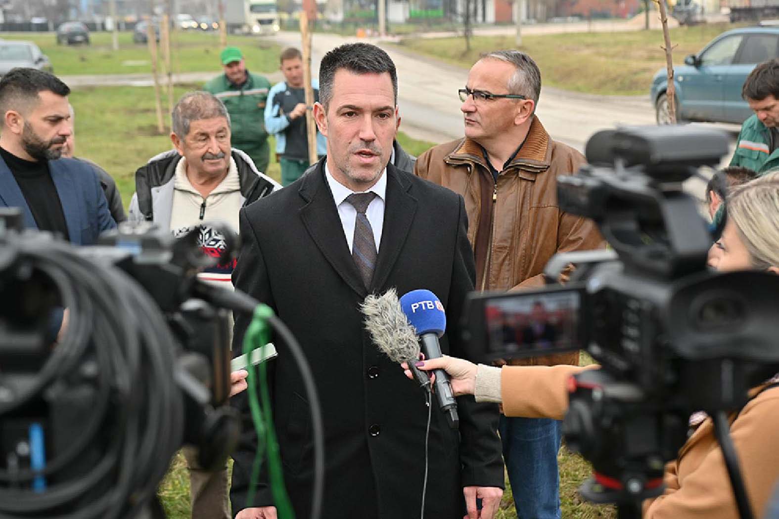 "Najdugovečniji" lokalni vladari ponovo izabrani na stare funkcije: Da li je Žika Milosavljević patentirao recept? 7