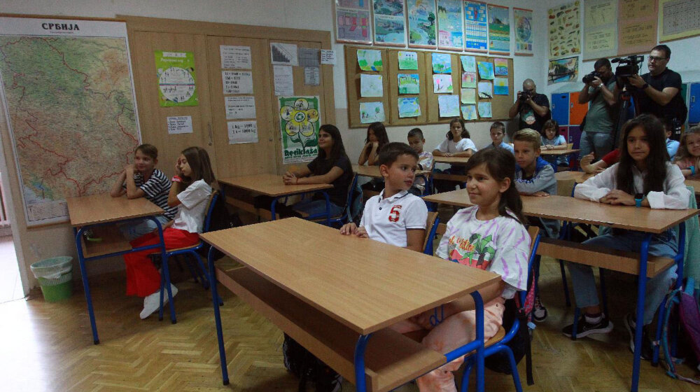 Razredni kao hobotnica sa osam ekstremiteta: Šta predviđaju novi propisi o radu odeljenjskih starešina? 1