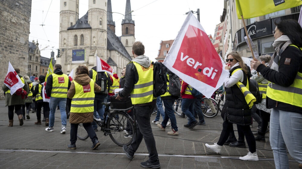 Dojče vele: U Nemačkoj u ponedeljak opšti štrajk u saobraćaju 1