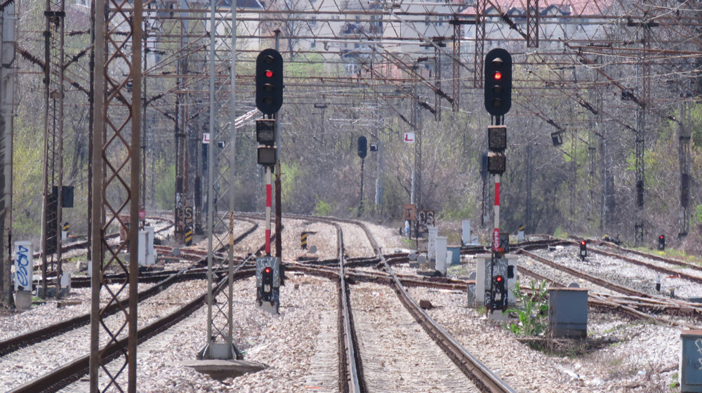 Stanisavljević (Infrastruktura železnice Srbije): Kod Rume, dve cisterne vraćene na prugu 1