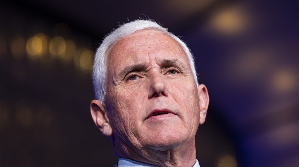 Majkl Pens: Istorija će Trampa smatrati odgovornim za napad na Kapitol hil 1