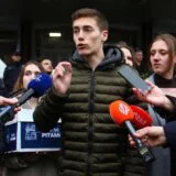 Osnivač udruženja srednjoškolaca "I mi se pitamo" Luka Babić: Angažovanje policajaca u školama je potpuno promašena odluka 6