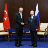 "Pažljivo razmisliti o vrsti odnosa koje možemo da održavamo sa Rusijom": Da li su Erdogan i Orban okrenuli leđa Putinu? 3