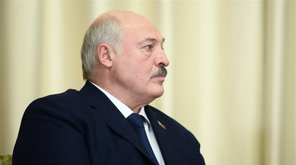 Lukašenko pomilovao devojku novinara uhapšenog nakon što je njegov avion preusmeren u Belorusiju 1