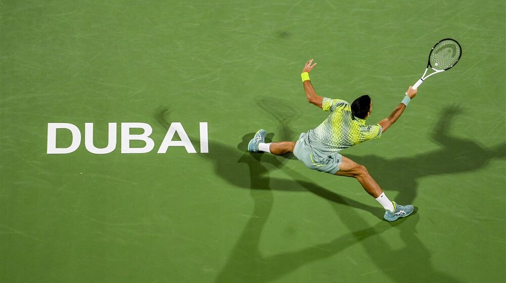 Juče se namučio za pobedu, danas opet na terenu: Đoković nastavlja učešće na turniru u Dubaiju 1