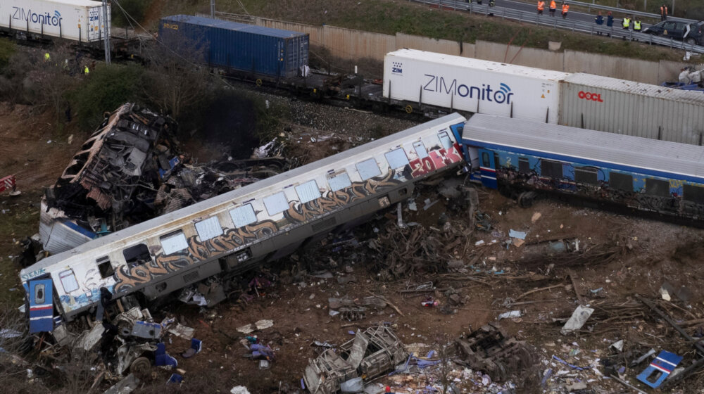 Šef stanice optužen za železničku nesreću u Grčkoj u kojoj je poginulo 57 ljudi 1