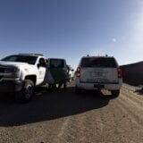 Meksičke vlasti pronašle 343 migranta u napuštenom teretnom kamionu pored autoputa 2