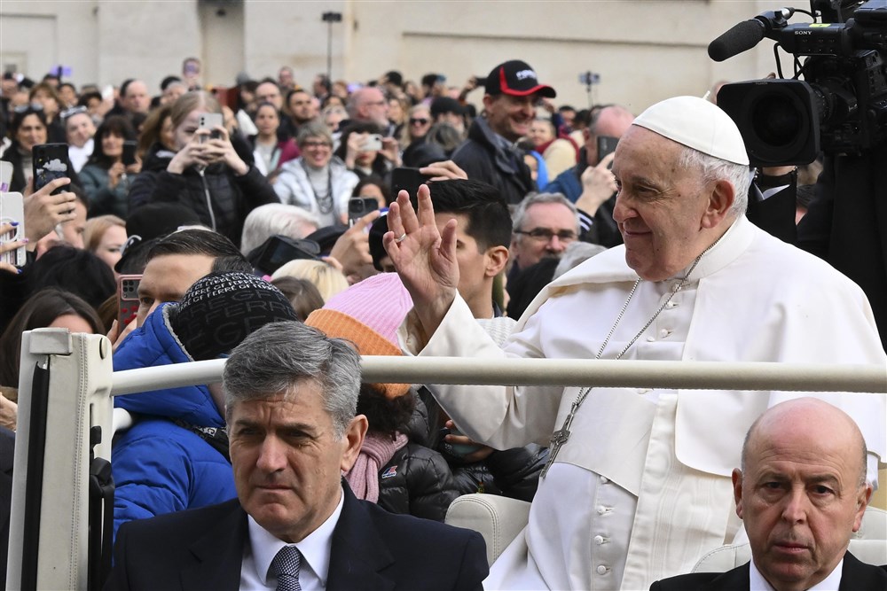 Decenija papa Franje: Od popularnosti i reforme do kritike konzervativaca 3