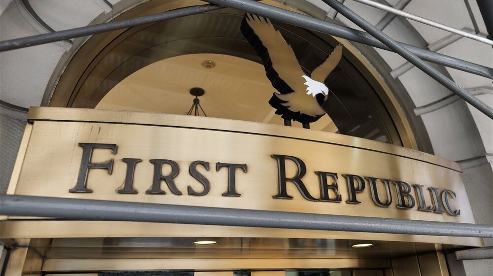 Još jedna banka u Americi doživela krah: Džej Pi Morgan kupuje većinski deo Prve republike 1