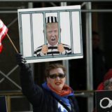 Istorijska optužnica protiv Trampa na čekanju, policija postavila barikade 6