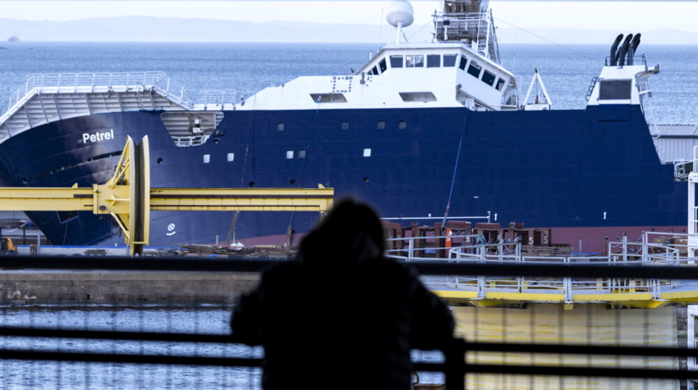 Prevrnuo se brod u Škotskoj, povređeno više od 25 ljudi 1