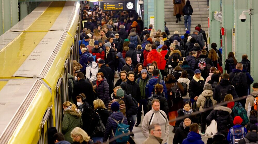 Nemci nezadovoljni svojom Vladom i EU 1