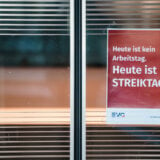 „Danas nije radni dan, danas je dan štrajka": Kako izgleda dan u kom je javni transport u Nemačkoj stao? (FOTO) 13