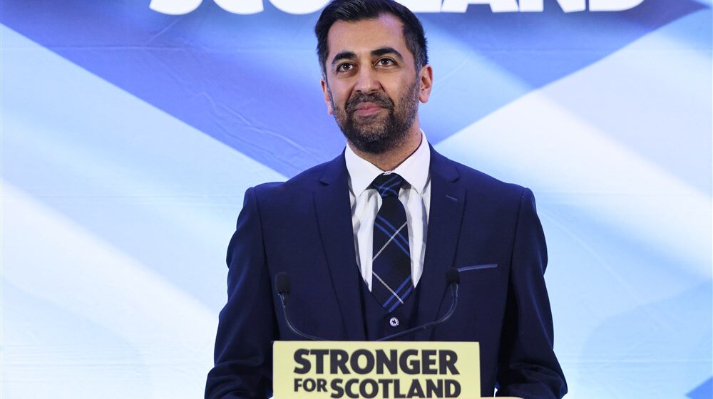 Škotski premijer Jusaf podneo ostavku 8