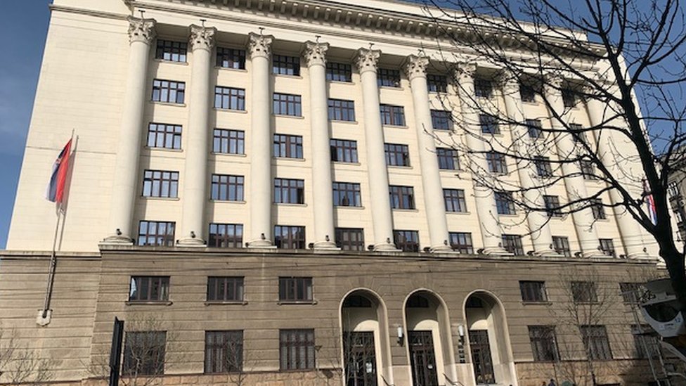 Vrhovni kasacioni sud nalazi se odmah do Vlade Srbije, na adresi Nemanjina 9