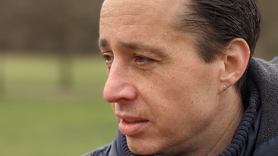 Srbija i politika: Vučićev narodni pokret za državu - šta se može očekivati 1 Jovan Bajford već tri decenije živi u Engleskoj