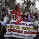 U Francuskoj planirani novi protesti u jeku političke krize oko penzione reforme 10