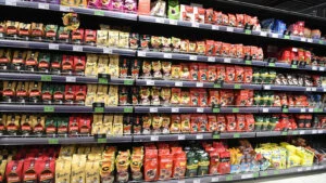 Da li će roba u supermarketima da poskupi nakon što je država odmrzla cene dobavljača? 2